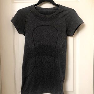Lululemon athletica sports top